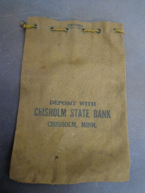 lot 74 image: Vintage Items