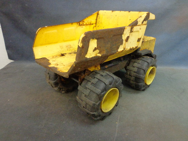 lot 94 image: Tonka Truck