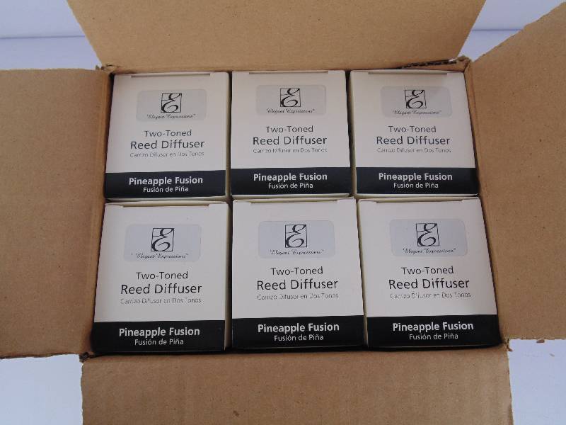 Elegant Expressions Two-Tone Pineapple Fusion Reed Difusers