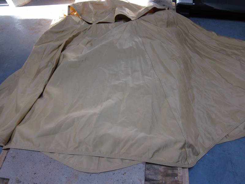 lot 60 image: Patio Umbrella Cover