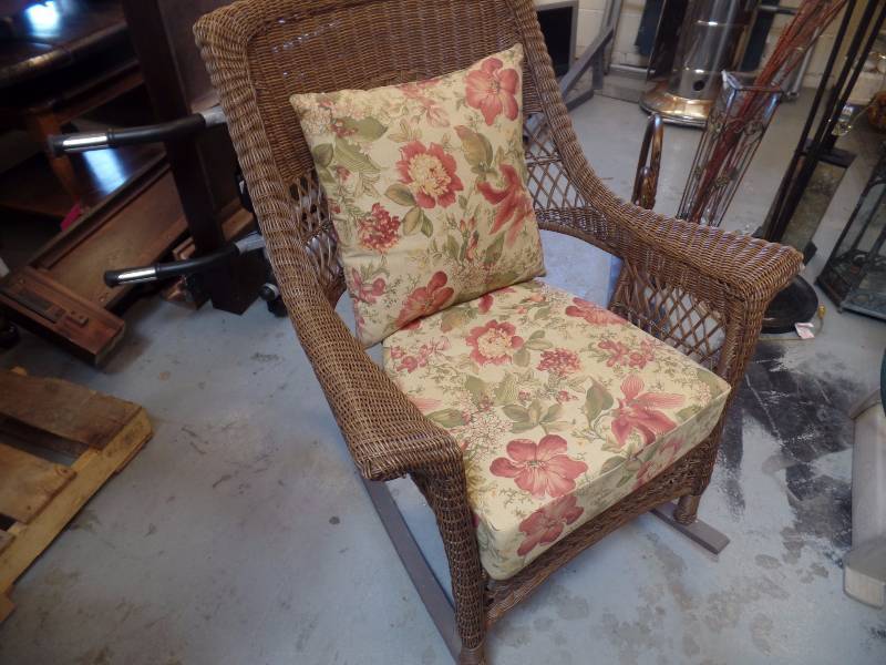 lot 11 image: Patio Rocker
