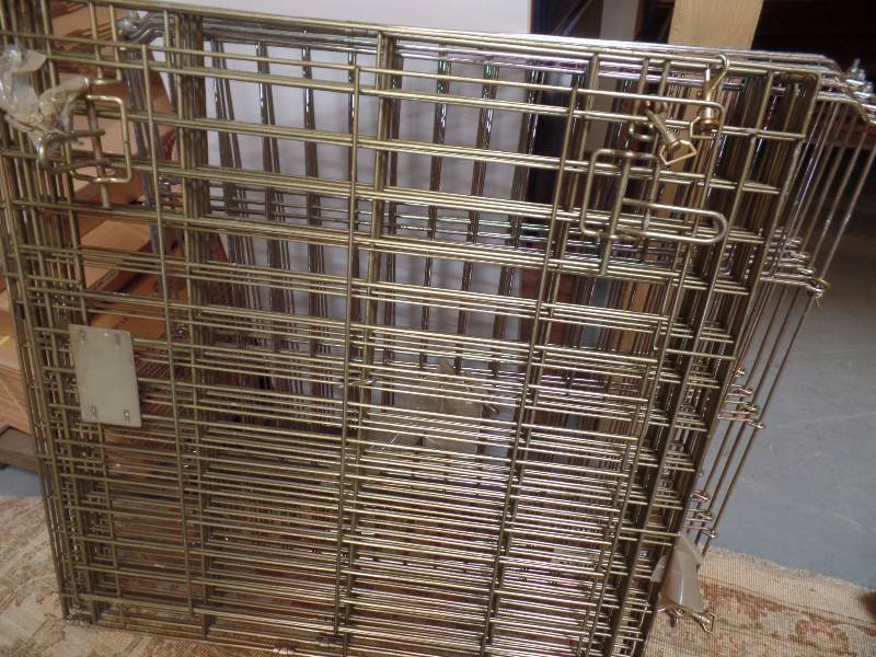 lot 24 image: Pet Pens