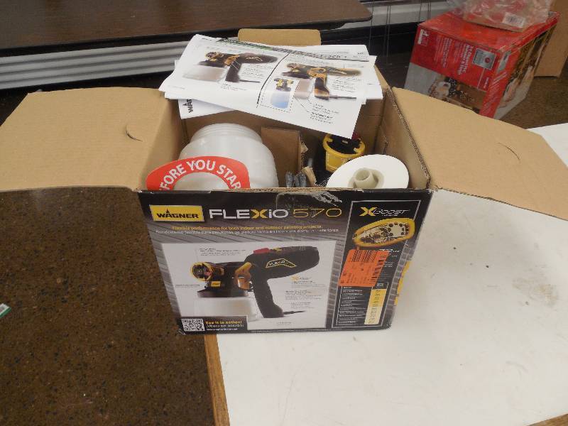 lot 70 image: Wagner Spray Tech 0529011 Flexio 570 Paint Sprayer, Hand-Held, Indoor & Outdoor