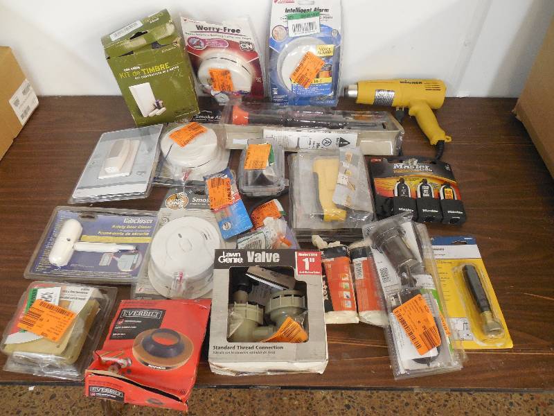 lot 37 image: Tool  Handyman  Hardware Lot