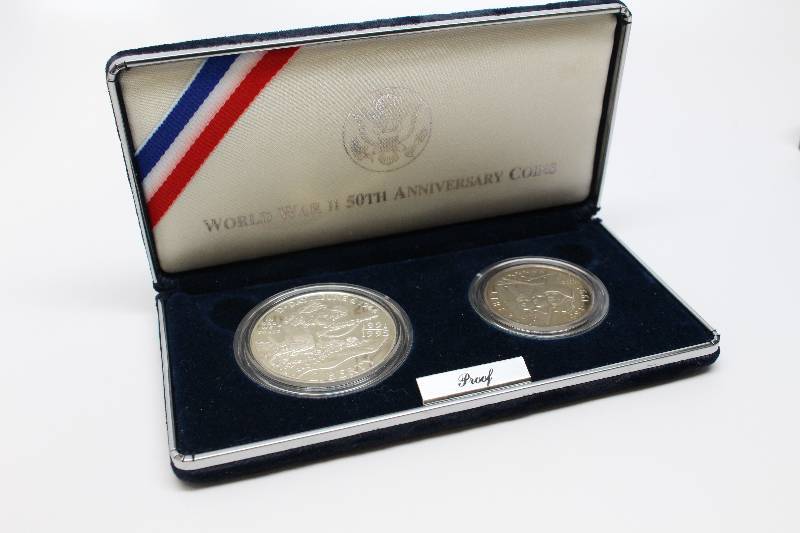World War 2 50th Anniversary Commemorative Proof 2 coin set