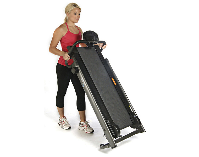 NEW Avari Magnetic Resistance Treadmill
