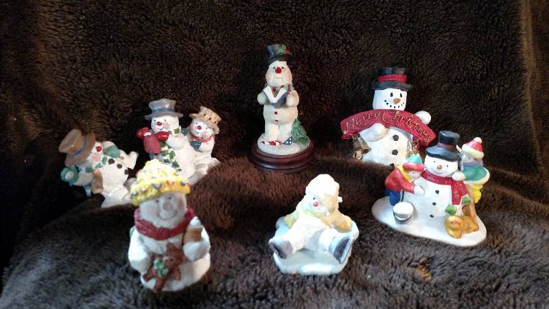 5 Smaller Snowman decorations