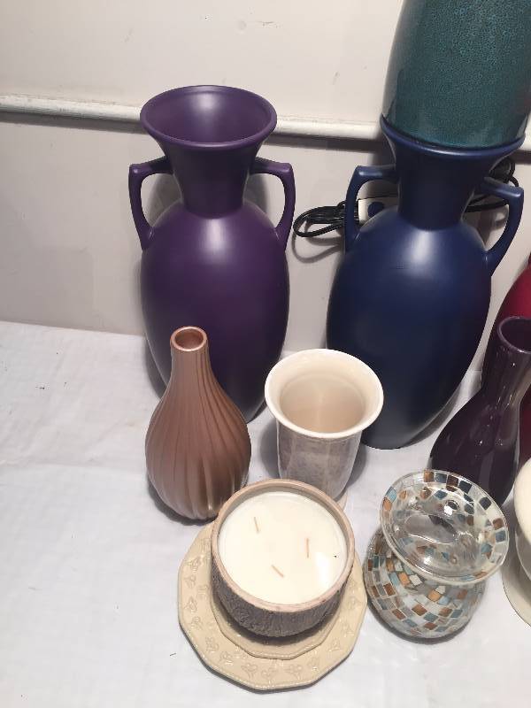 VASES AND LAMP