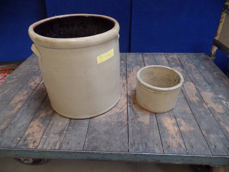 5-Gallon Crock with Ear Handles and 7 Crock