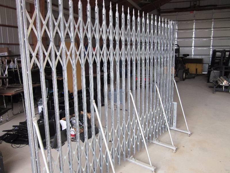 2 Accordion Dividers