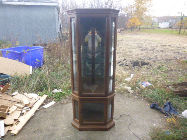 lot 36 image: Corner Hutch