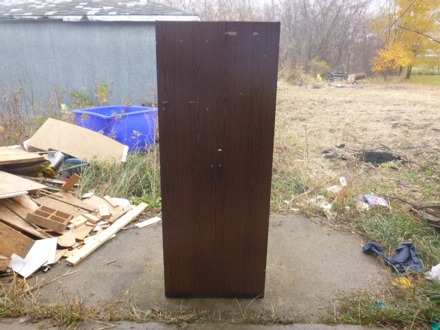 lot 38 image: Storage Cabinet