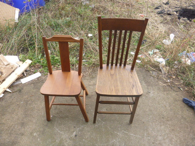 lot 50 image: 2 Wooden Chairs