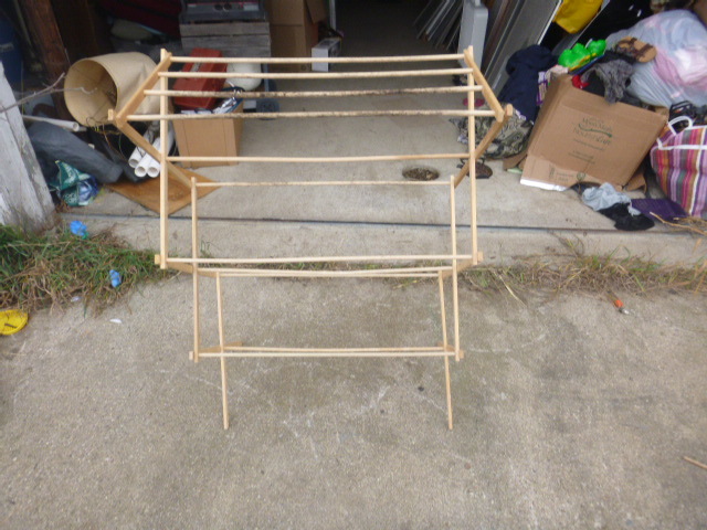 lot 58 image: Drying Rack