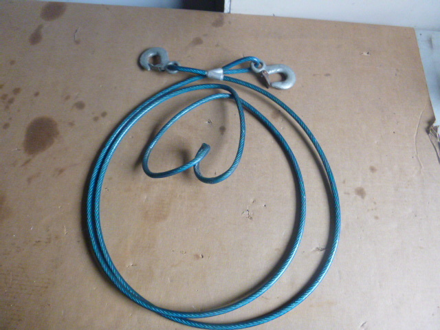 lot 73 image: Cable with Hooks