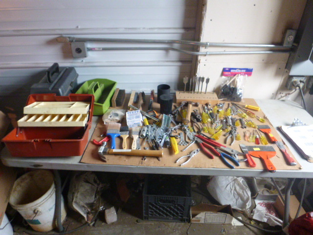 lot 102 image: Miscellaneous Tools