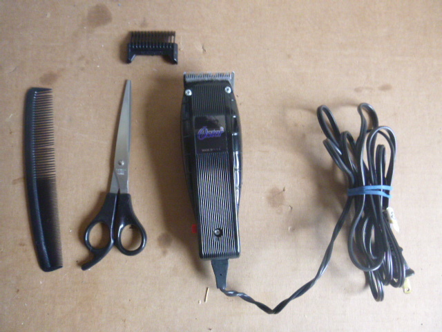 lot 106 image: Oster Hair Trimmer