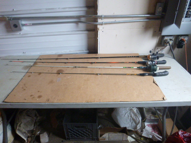 lot 110 image: 4 Fishing Rods and 3 Fishing Reels