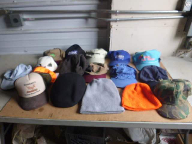 lot 114 image: Miscellaneous Hats and Caps