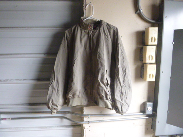 lot 120 image: Field and Stream Jacket