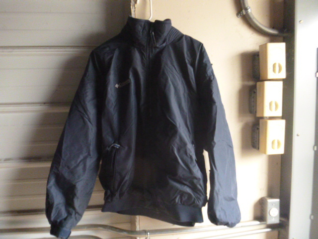 lot 122 image: Columbia Jacket
