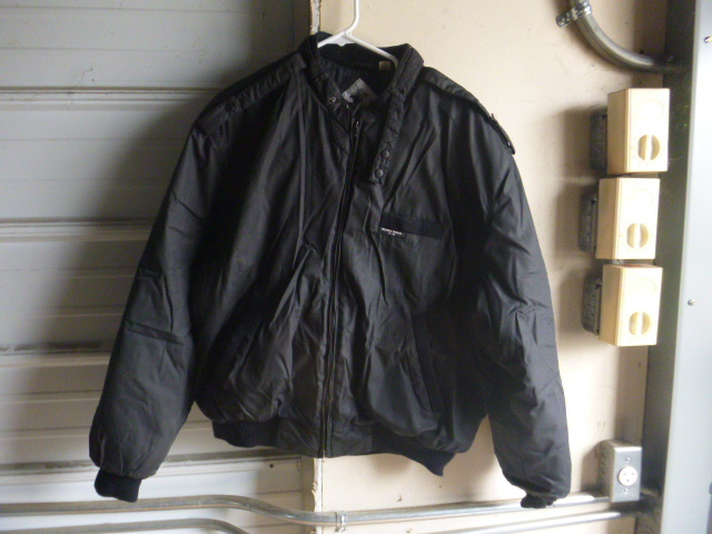 lot 123 image: World Travel Club Jacket