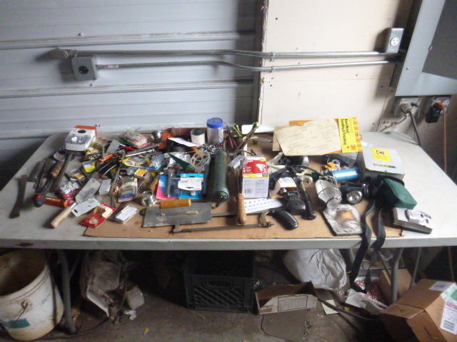 lot 131 image: Miscellaneous Garage Items
