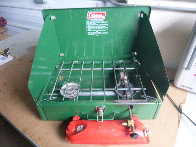 lot 142 image: Coleman 2 Burner Camp Stove