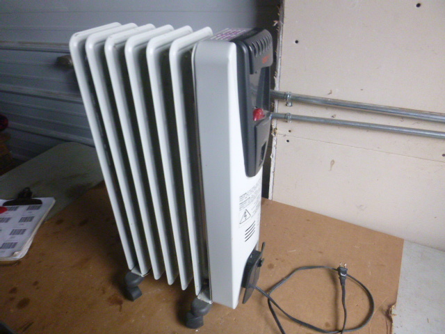 lot 146 image: Delonghi Heater