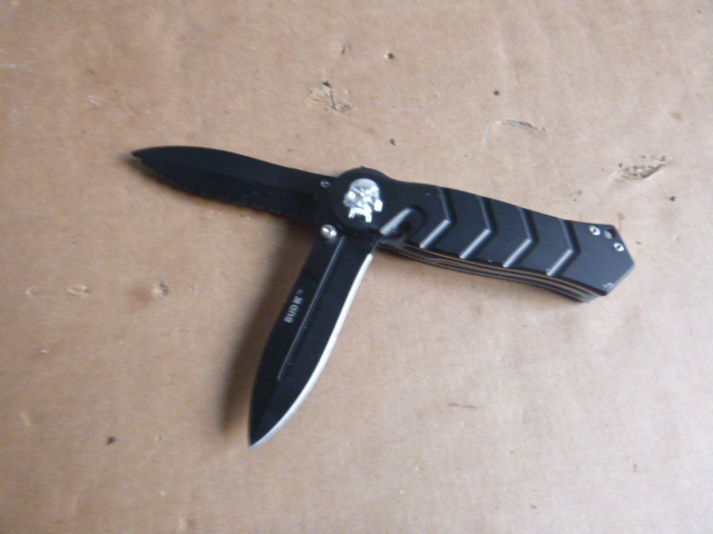 lot 155 image: Bud K Double Lock Blade Knife