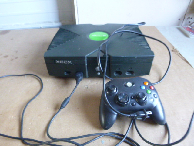 lot 184 image: Xbox