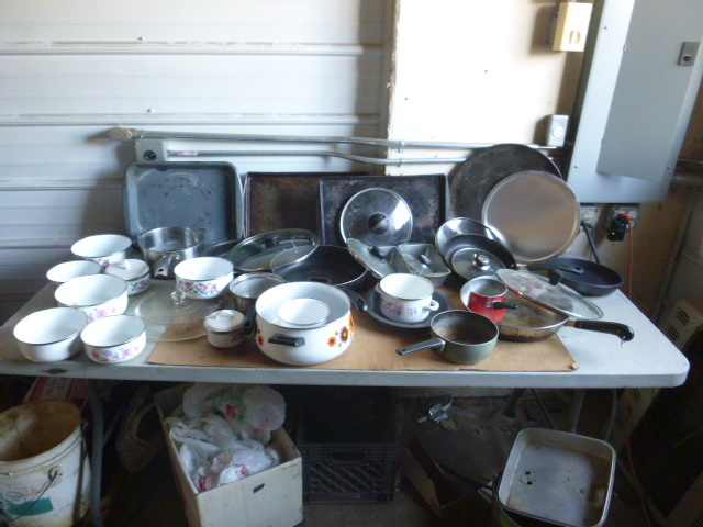 lot 196 image: Miscellaneous Kitchen Items