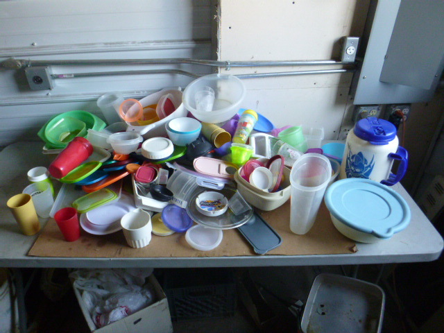 lot 197 image: Miscellaneous Kitchen Items