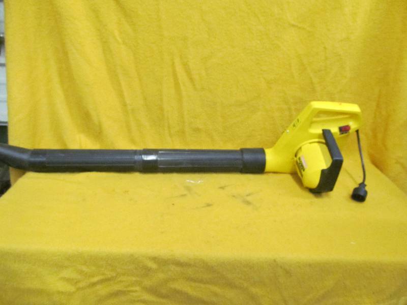 lot 8 image: vacuum