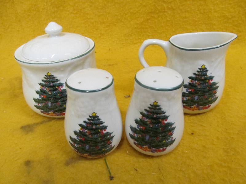 lot 55 image: dishes