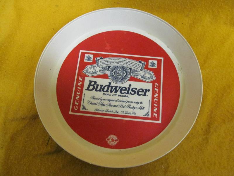 lot 61 image: Budweiser tray