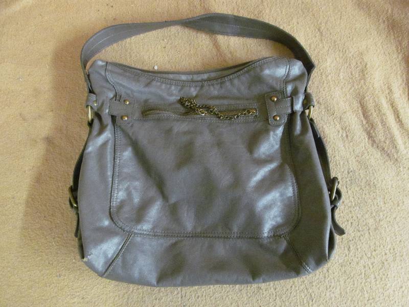 lot 71 image: Hand Bag