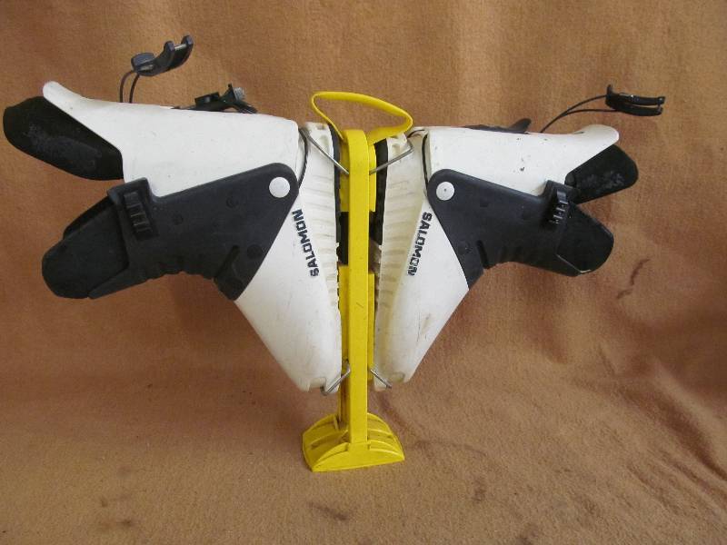 lot 80 image: Ski Boots