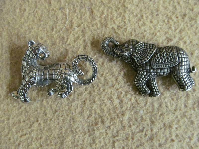 lot 118 image: Costume Jewelry