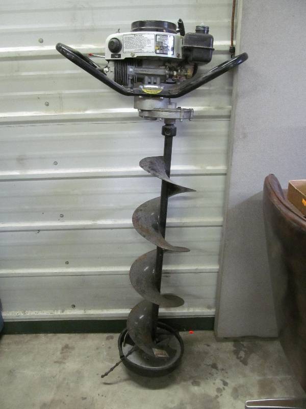 lot 164 image: Ice Drill