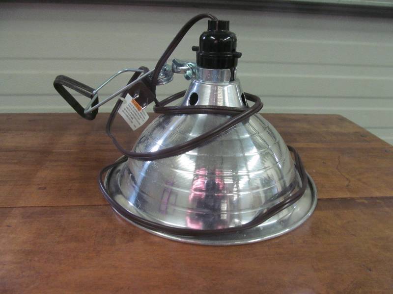 lot 174 image: Heat Lamp
