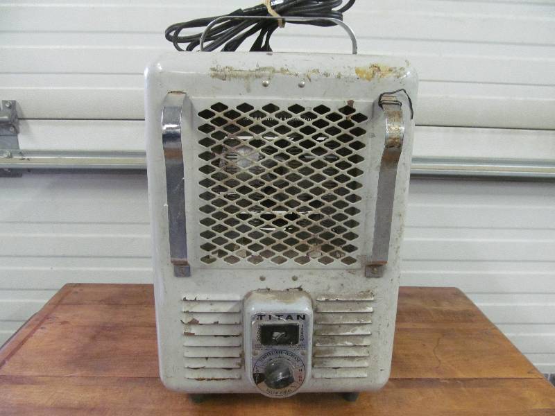 lot 178 image: Heater