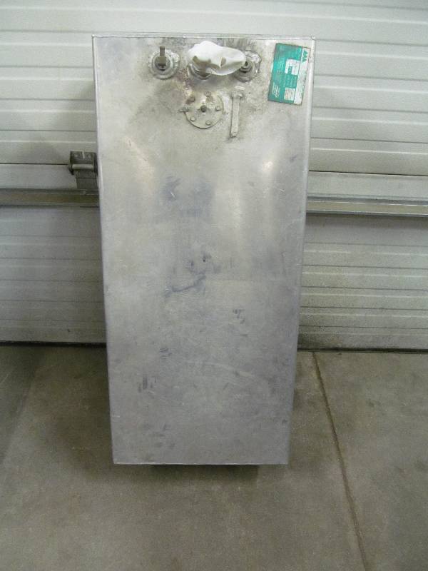 lot 184 image: Fuel Tank