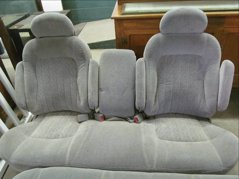 lot 190 image: Van Seats