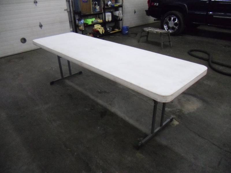 8FT Table