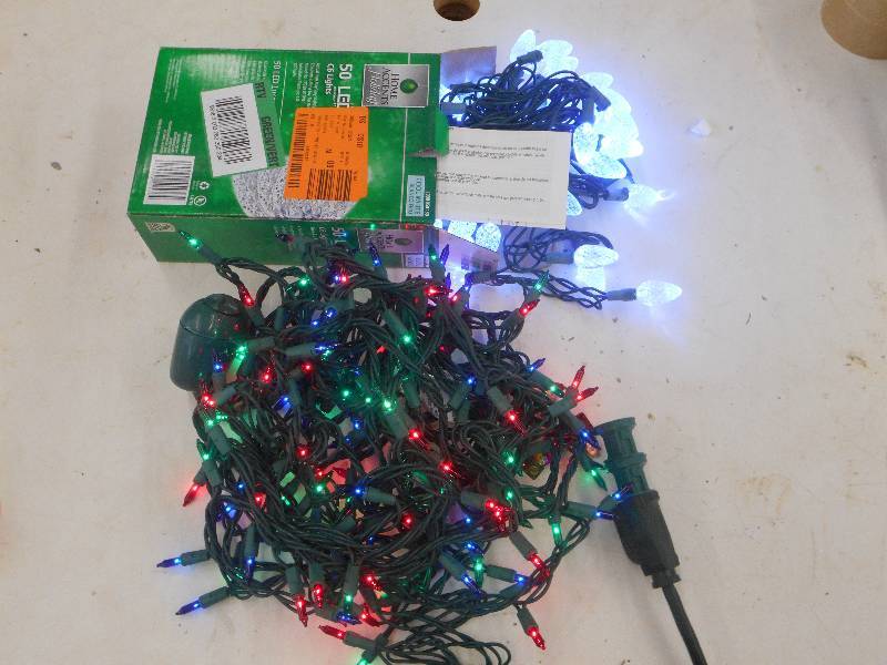 lot 36 image: 2 BOXES OF CHRISTMAS LIGHTS