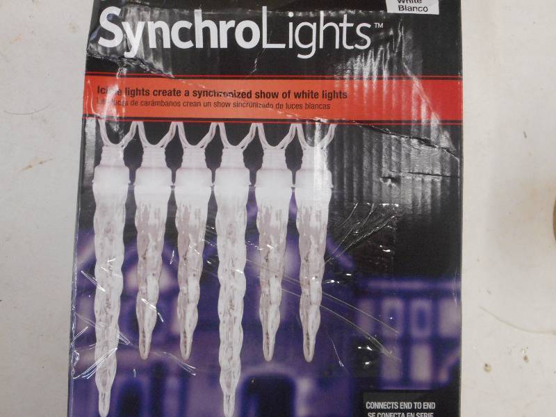 lot 48 image: NEW GEMMY Lightshow 12 Light LED Classic White Icicle Light