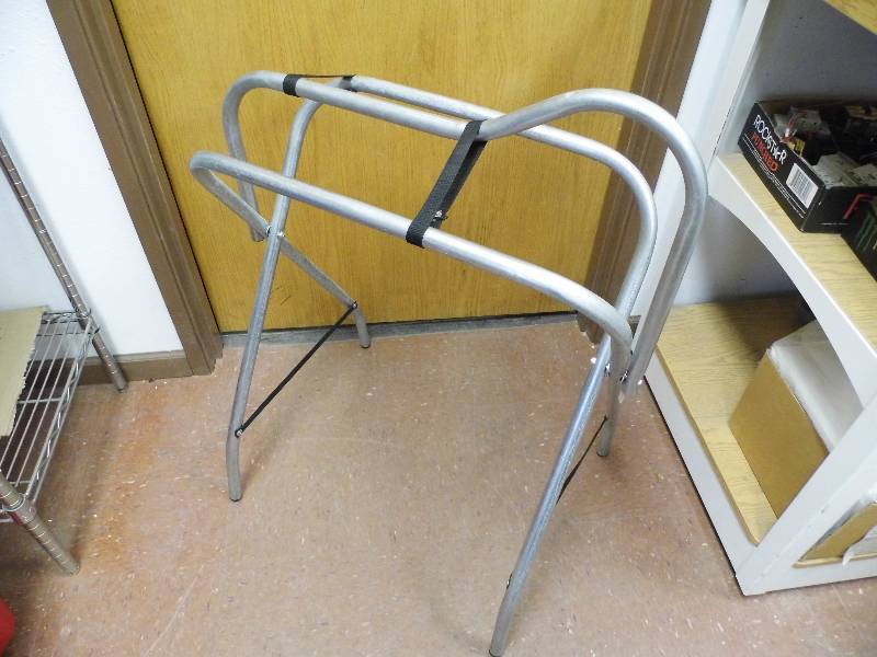 Saddle Stand