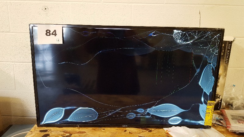 lot 85 image: Seiki 40 1080p LED Streaming Media TV