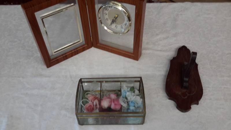 Clock, dcor, Glass box